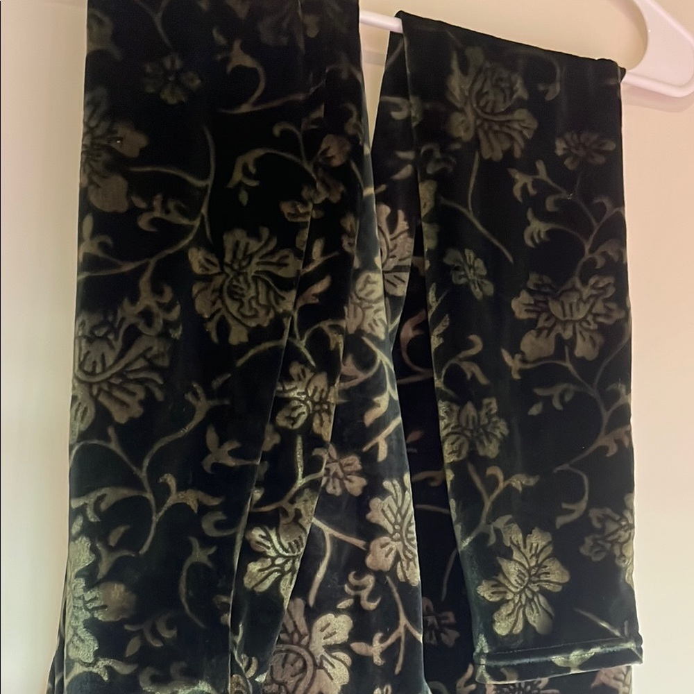 Floral Velvet tights, size 6 / small / medium-small